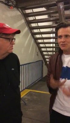 michael-moore-backstage061.jpg