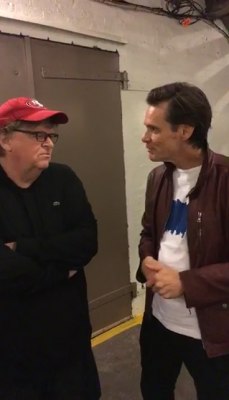 michael-moore-backstage087.jpg